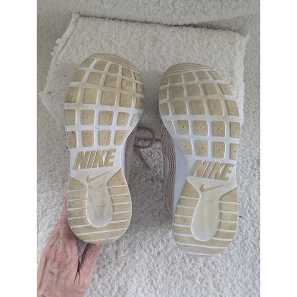 Nike Womens Tanjun Pink Running Shoes Sneakers Lace Up Comfort Breathable SZ 6.5 - Picture 6 of 7